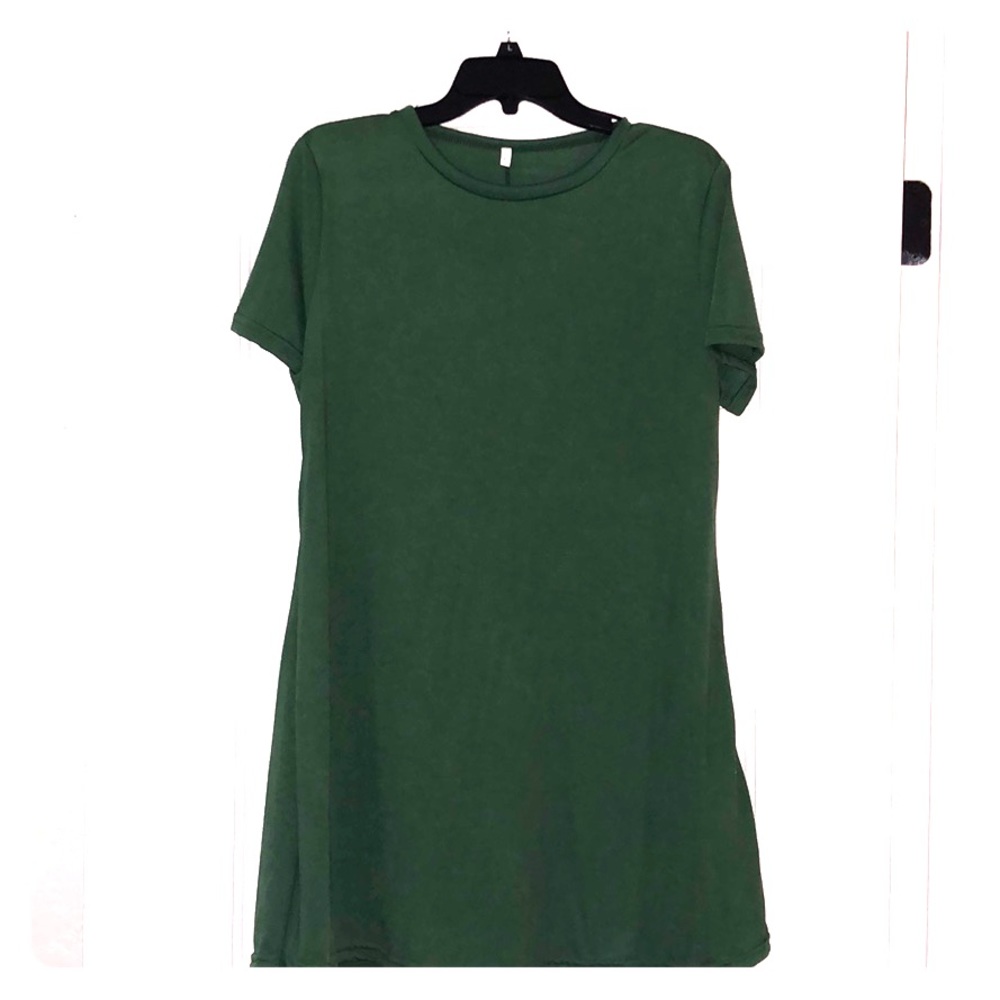 Green Tunic fits like large